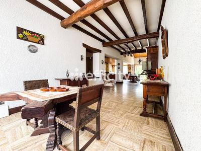 Maison - 280 m² - 7 pièces