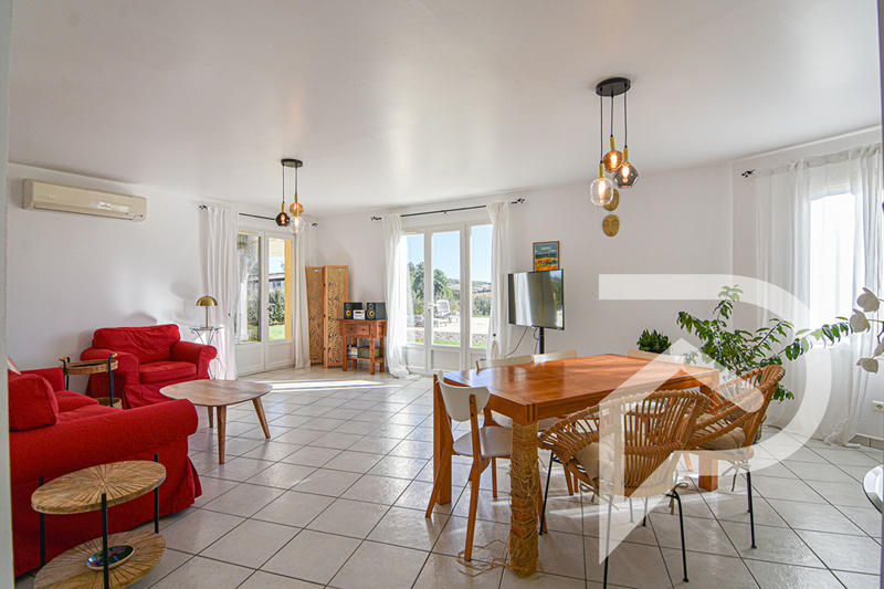 Maison - 110 m² - 6 pièces