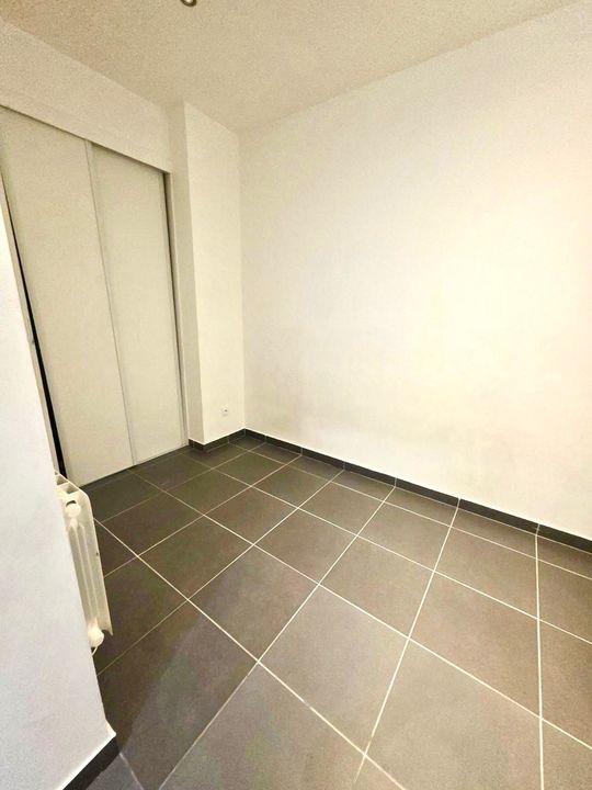 Loft - 64 m² - 2 pièces