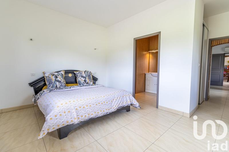 Maison - 640 m² - 12 pièces