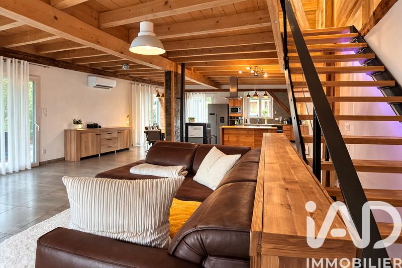 Maison - 140 m² - 5 pièces