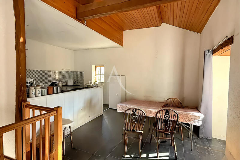 Maison - 97 m² - 3 pièces