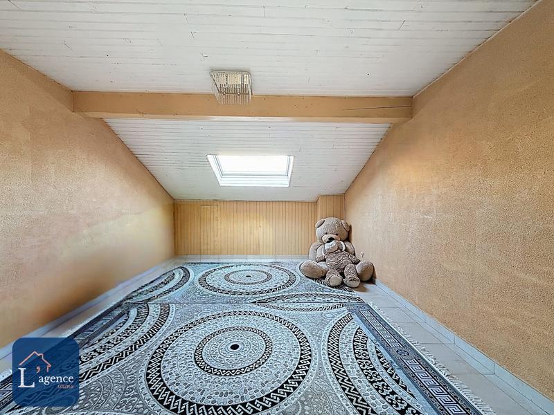 Maison - 284 m² - 7 pièces