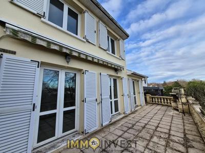 Maison - 88 m² - 4 pièces