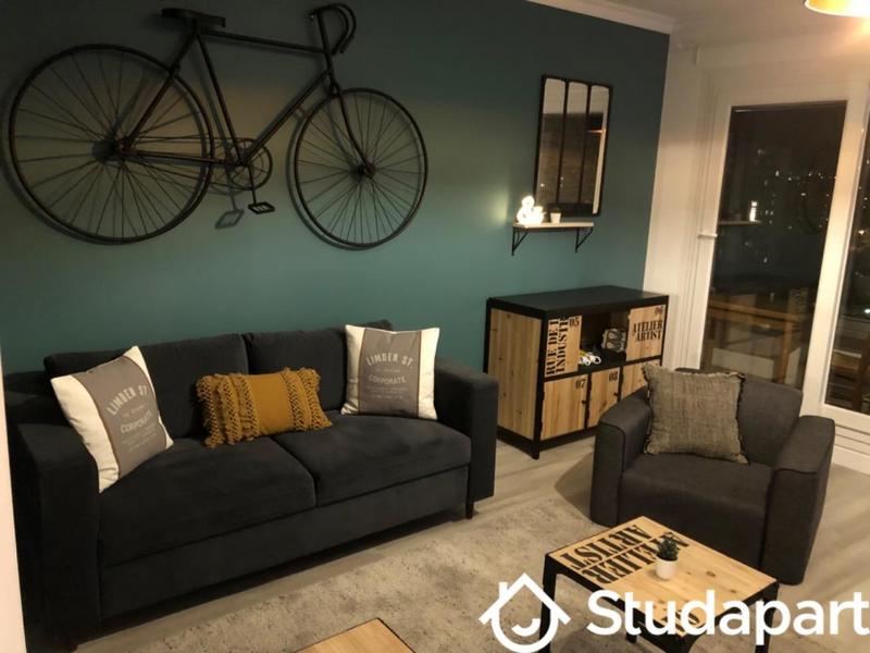 Chambre - 10 m² - 1 pièce