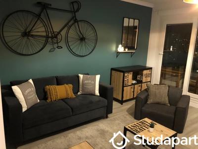 Chambre - 10 m² - 1 pièce