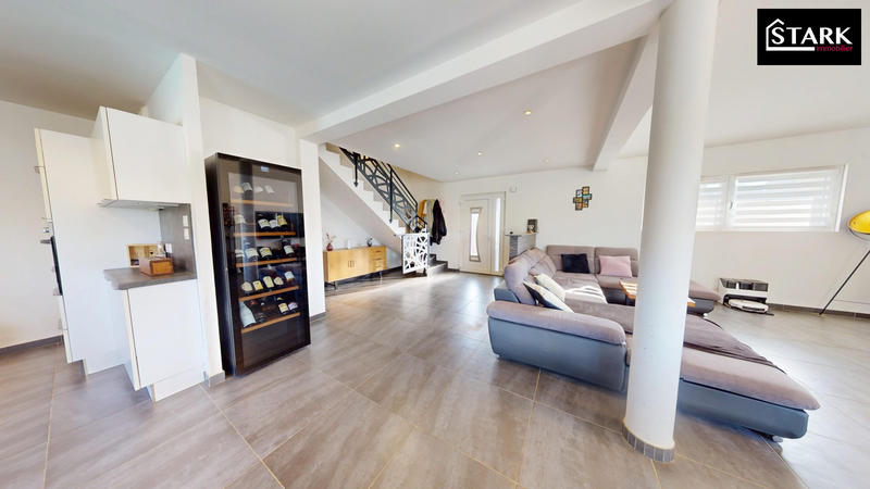 Maison - 138 m² - 5 pièces