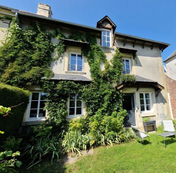 Maison - 100 m² - 6 pièces