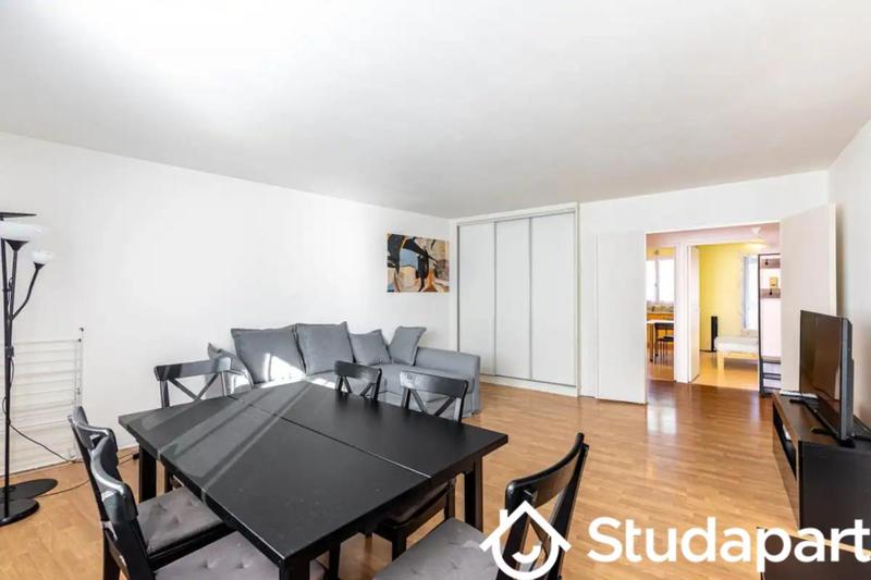 Chambre - 10 m² - 1 pièce