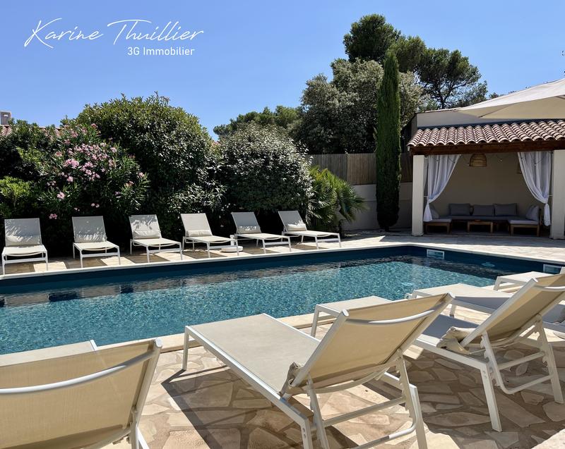 Maison en pierre - 247 m² - 7 pièces