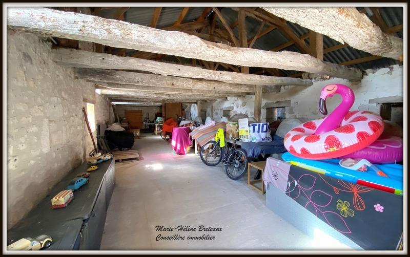 Maison - 310 m² - 9 pièces