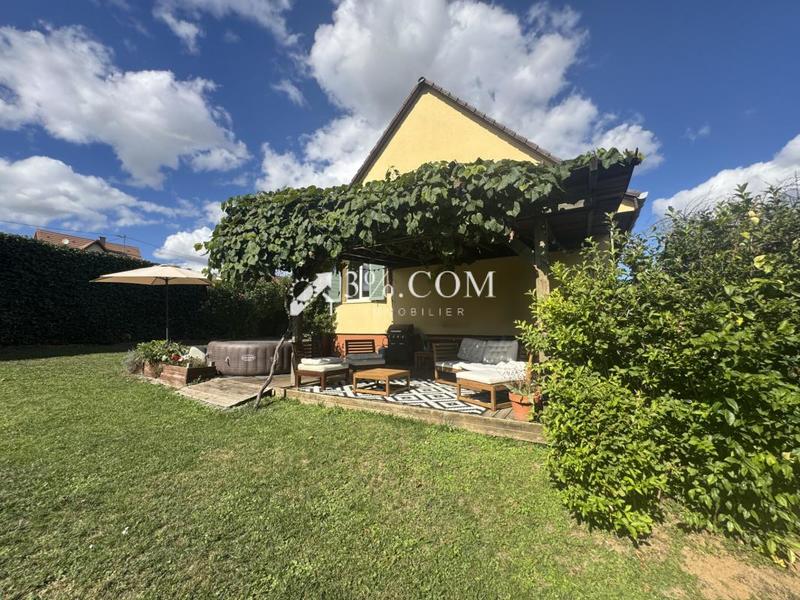 Maison - 90 m² - 4 pièces