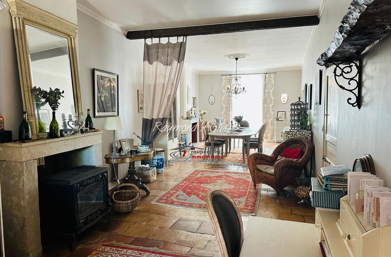 Maison de village - 315 m² - 8 pièces