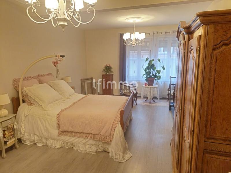 Appartement - 155 m² - 5 pièces