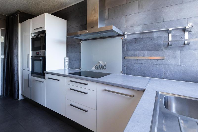 Appartement - 82 m² - 4 pièces