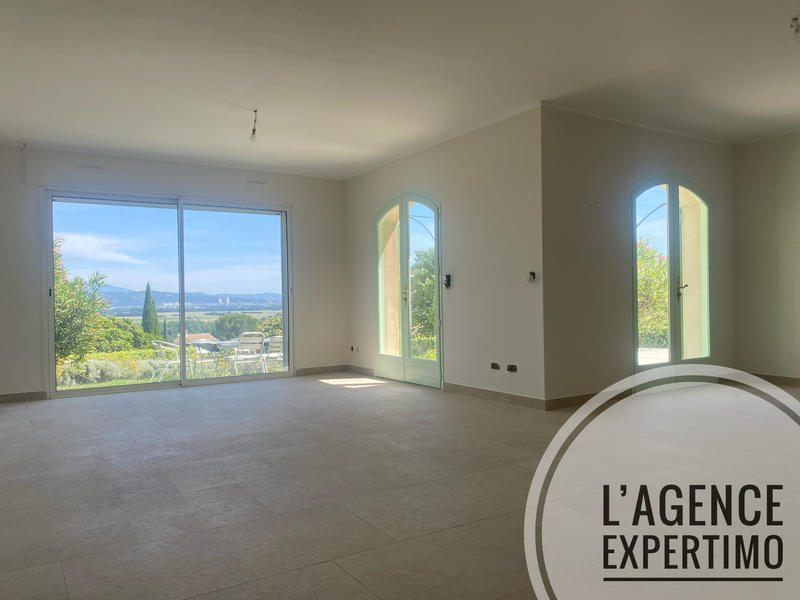 Maison - 181 m² - 5 pièces