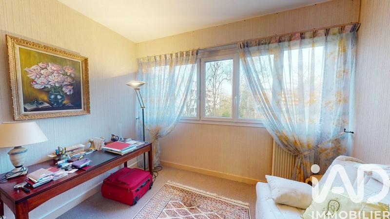 Appartement - 120 m² - 6 pièces