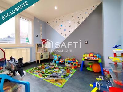 Maison - 90 m² - 6 pièces