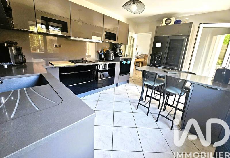 Maison - 128 m² - 6 pièces