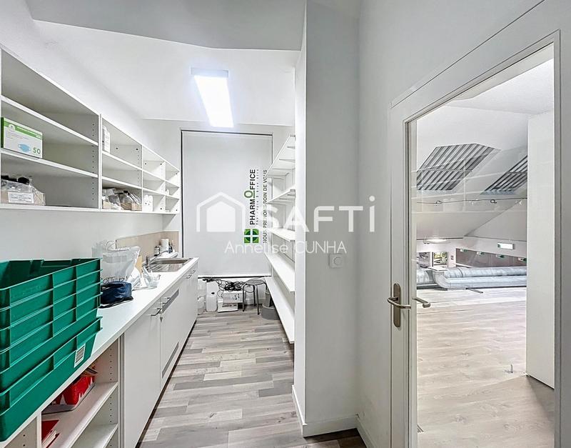 Local commercial - 423 m² - 11 pièces