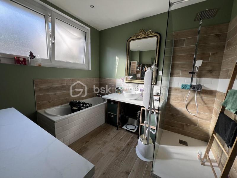 Maison - 120 m² - 6 pièces