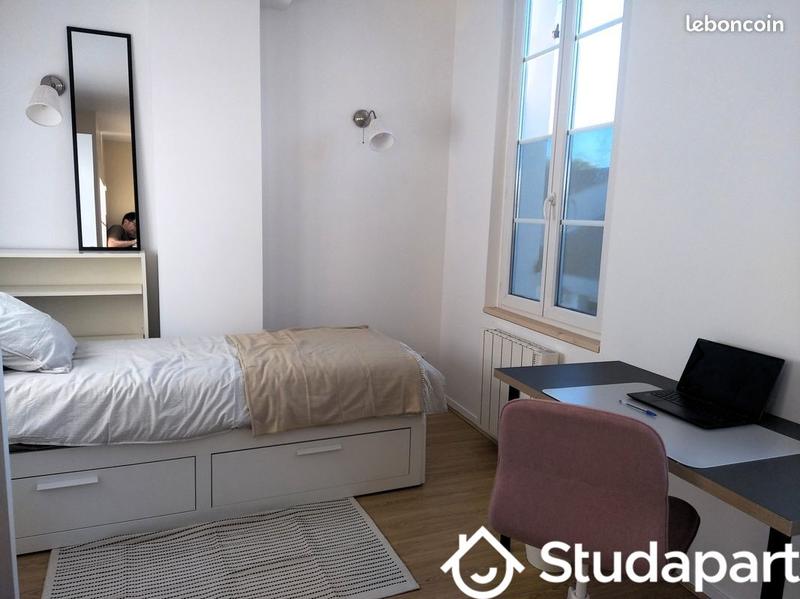 Chambre - 10 m² - 1 pièce