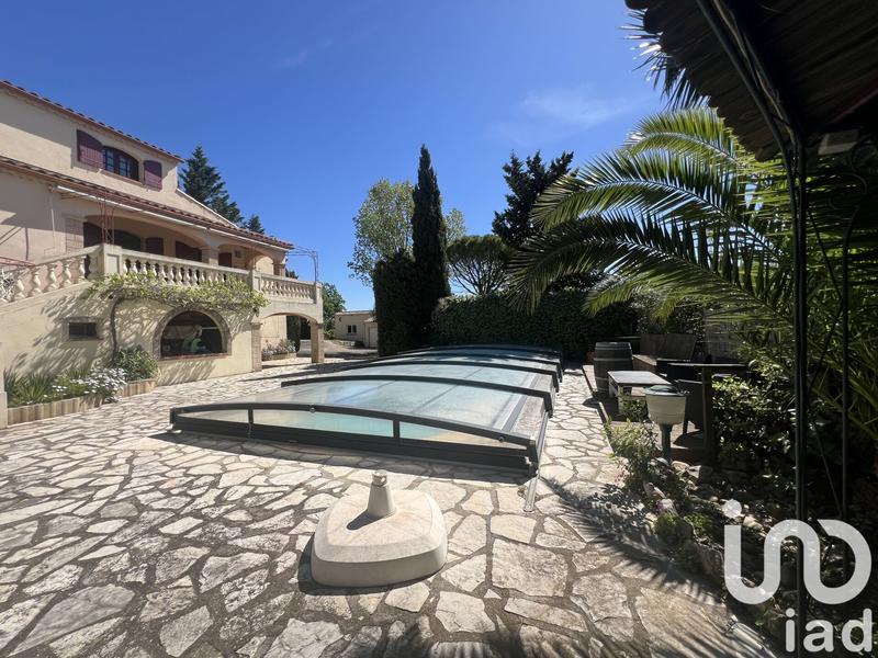 Maison - 200 m² - 7 pièces