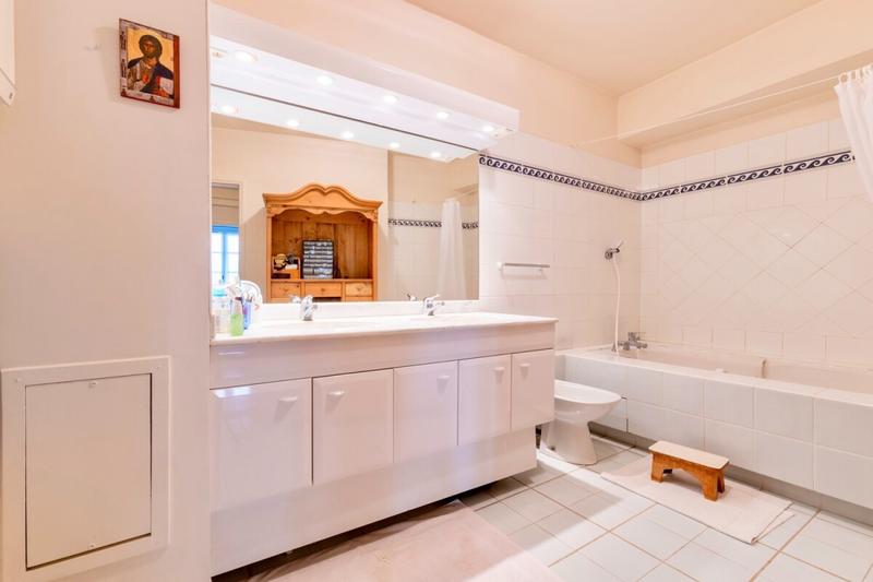 Appartement - 168 m² - 5 pièces