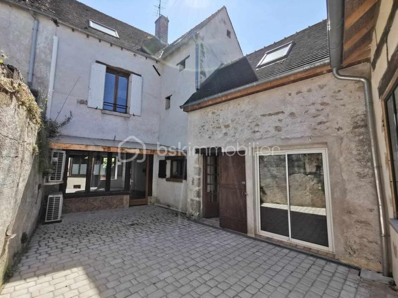 Maison de village - 197 m² - 7 pièces