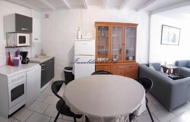 Maison - 330 m² - 16 pièces