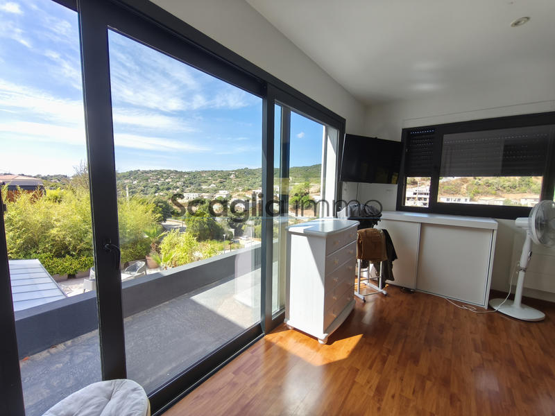 Villa - 150 m² - 5 pièces