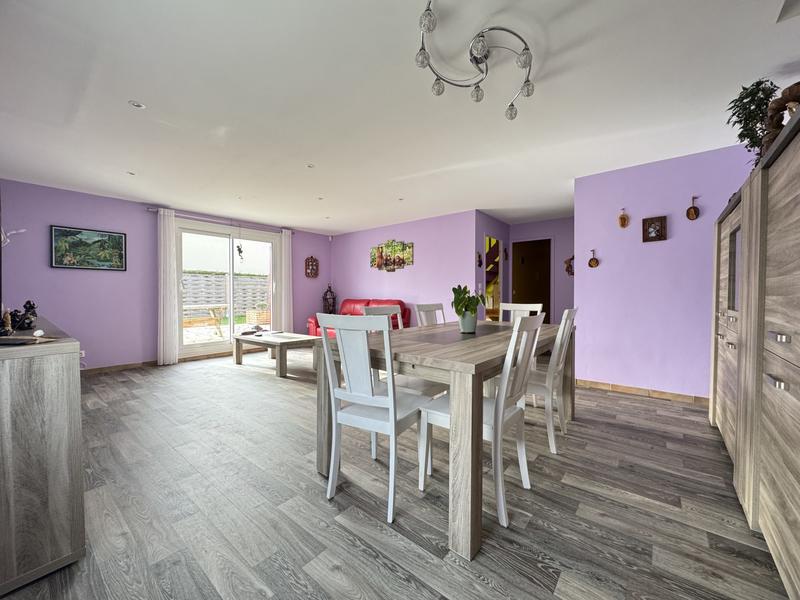 Maison - 110 m² - 8 pièces