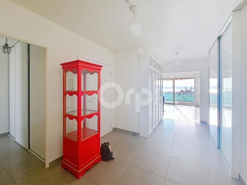 Appartement - 99 m² - 5 pièces