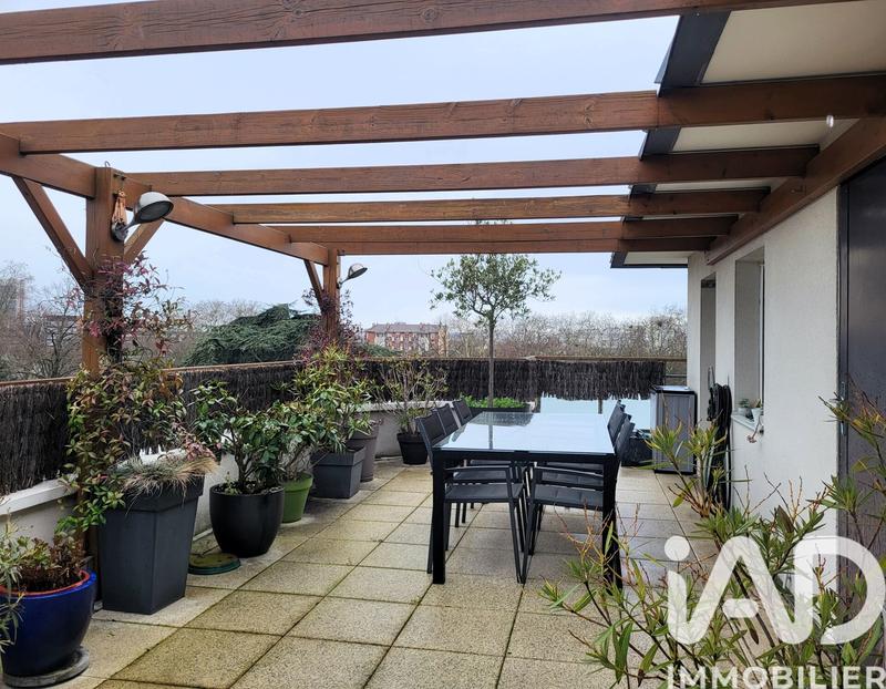 Appartement - 103 m² - 5 pièces