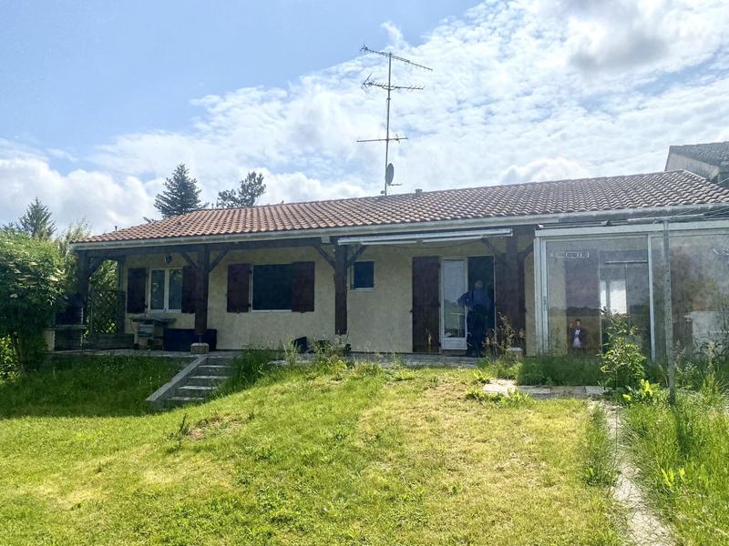 Maison traditionnelle - 88 m² - 4 pièces