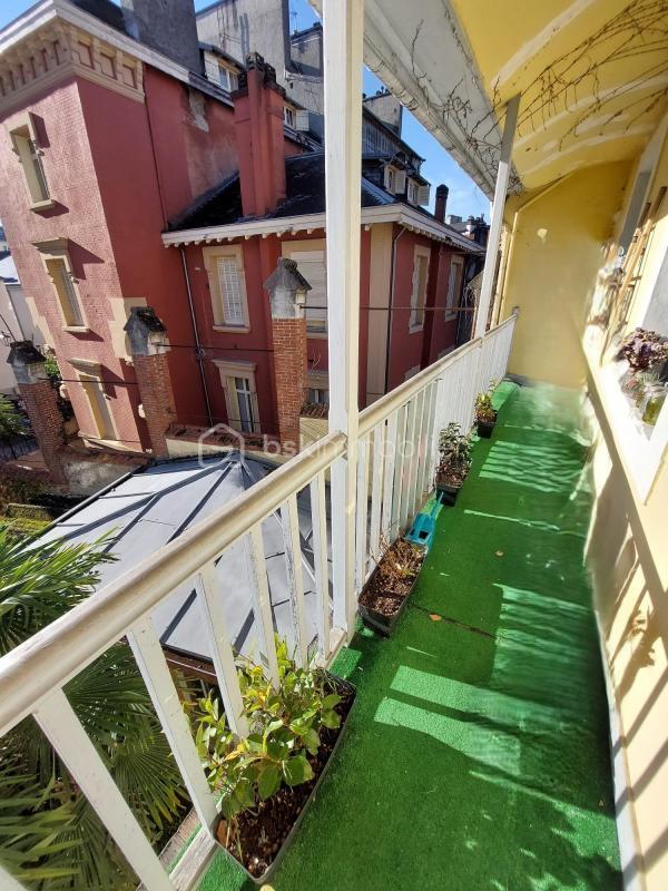 Appartement - 104 m² - 4 pièces