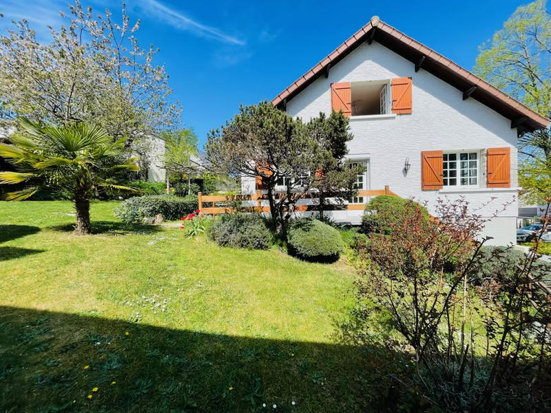 Maison - 160 m² - 6 pièces