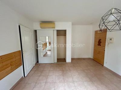 Studio - 23 m² - 1 pièce
