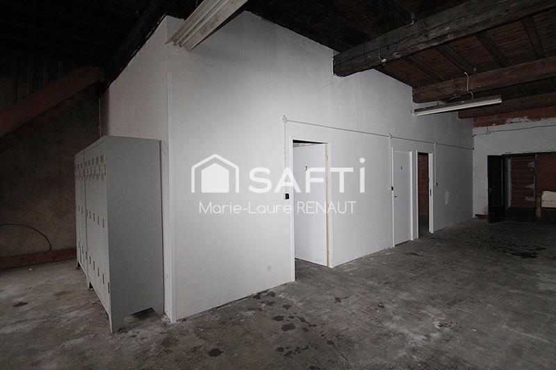 Maison - 340 m² - 2 pièces