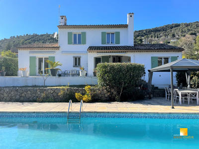 Villa - 134 m² - 5 pièces