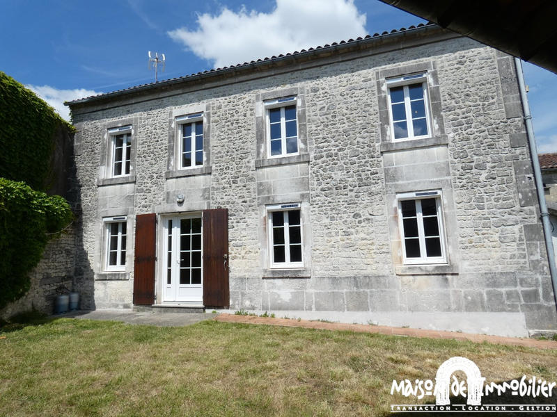 Maison - 123 m² - 4 pièces