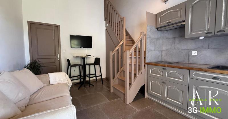 Propriété - 308 m² - 13 pièces