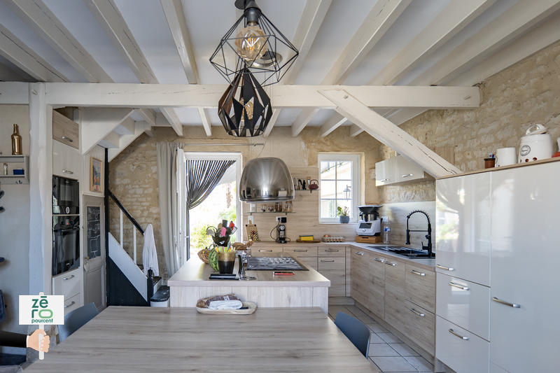 Maison - 208 m² - 8 pièces