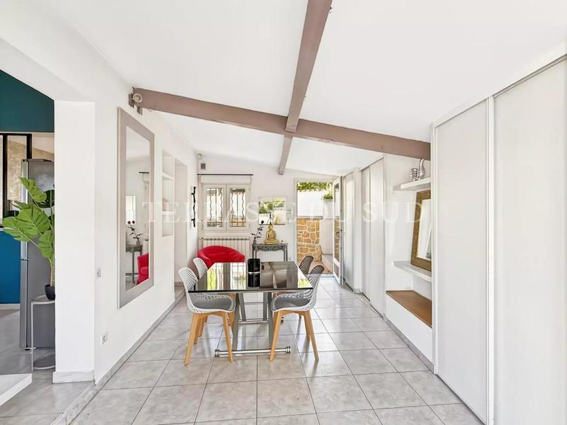 Maison - 98 m² - 5 pièces