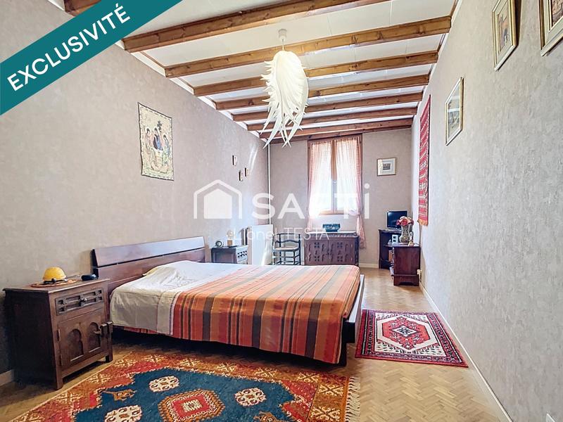 Appartement - 143 m² - 5 pièces