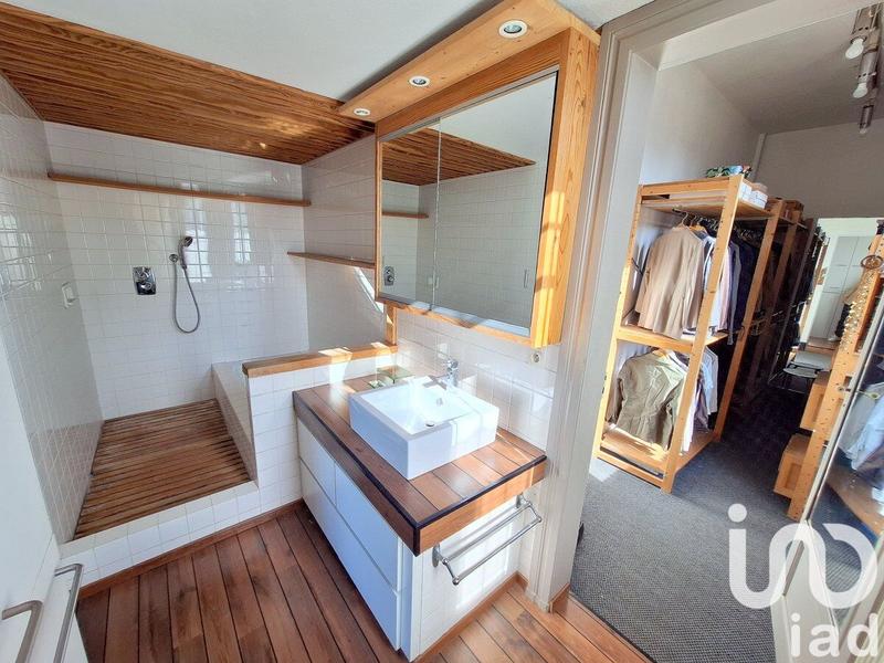 Maison - 368 m² - 10 pièces