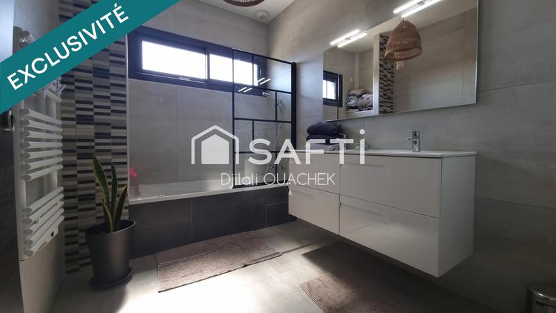 Maison - 123 m² - 5 pièces