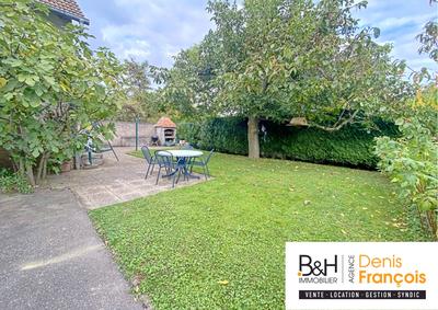 Maison traditionnelle - 182 m² - 7 pièces