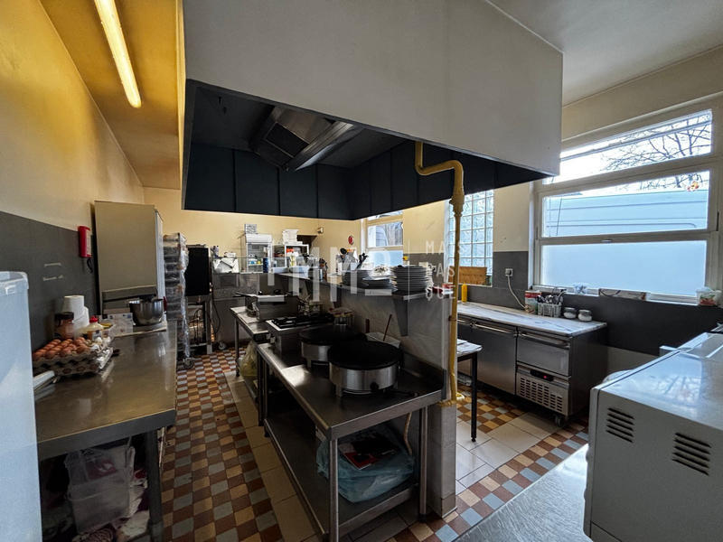 Immeuble - 650 m² - 19 pièces