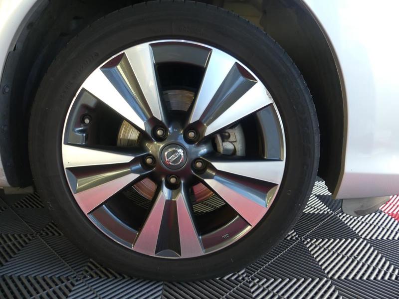 Nissan Pulsar 2015 - Essence Boîte manuelle 1.2 Dig-T 115 n-Connecta